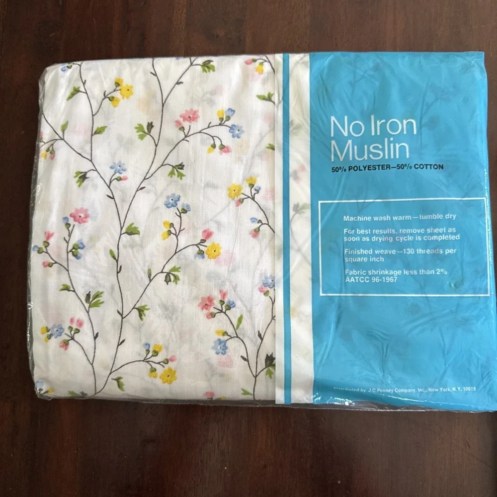 Vintage Sheet Set TWIN Flat Full + Pillowcases JC Penny New White Petite‎ Floral